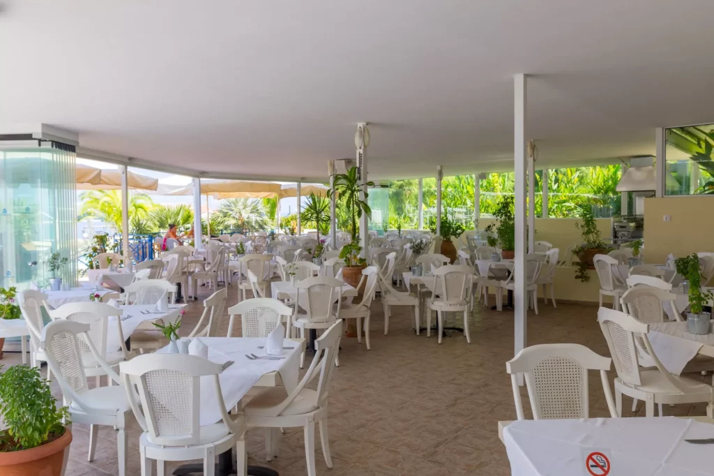 Rethymno mare dionyssos restaurant van rethymno mare royal